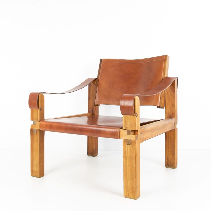 Leather Armchair by Pierre Chapo - img08