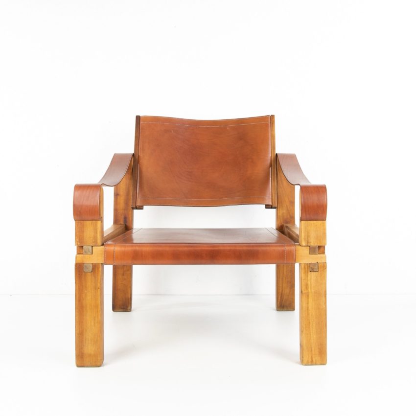 Leather Armchair by Pierre Chapo - img05