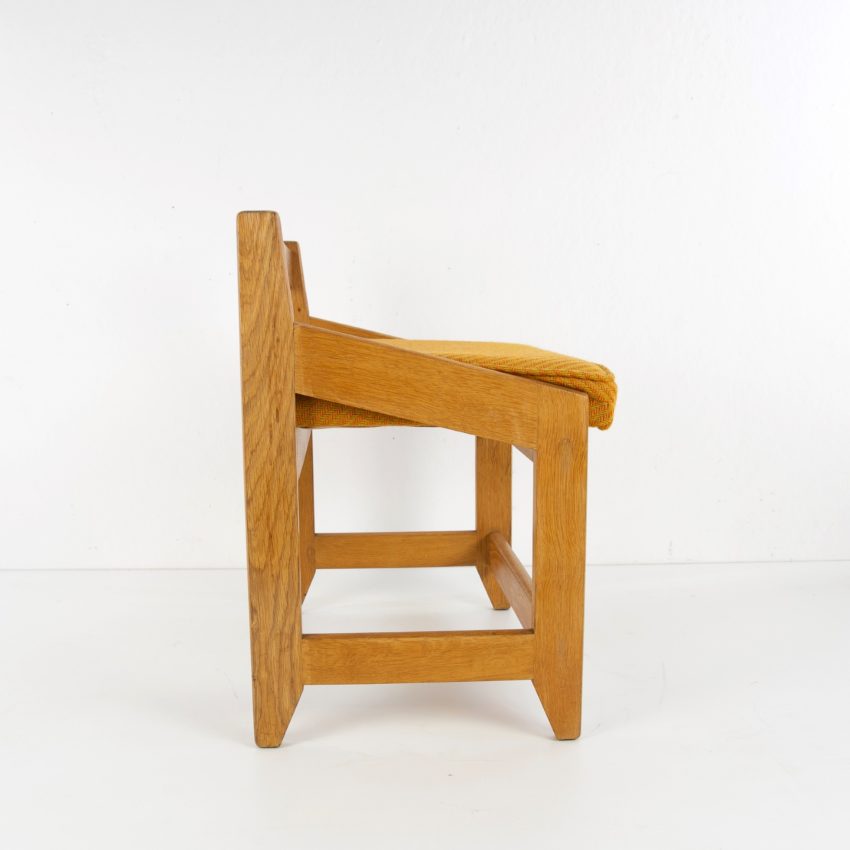 French Guillerme et Chambron oak stool - img07