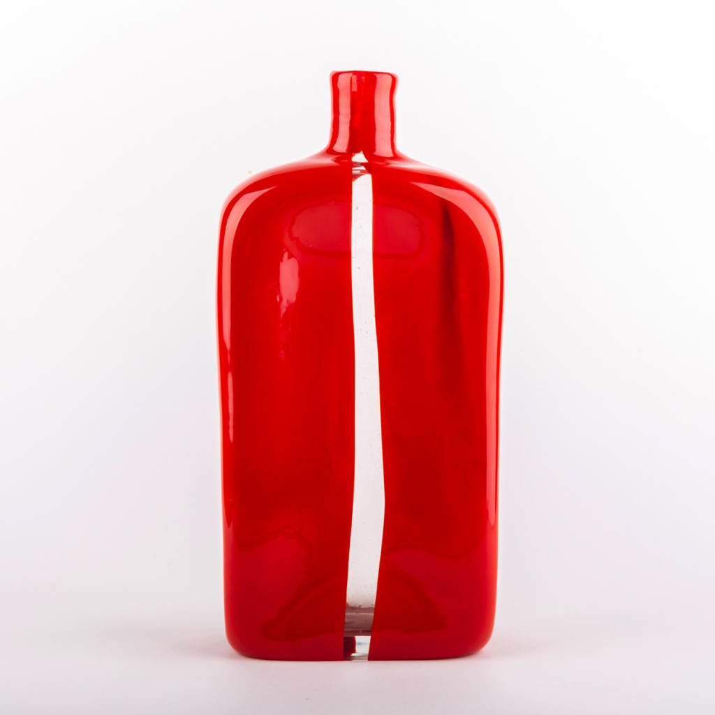 Blown glass Scolpito bottle (red) by Toni Zuccheri - img1