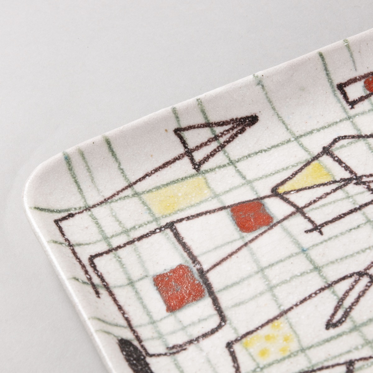 ceramic plate with abstract decor by Guido Gambione - img05