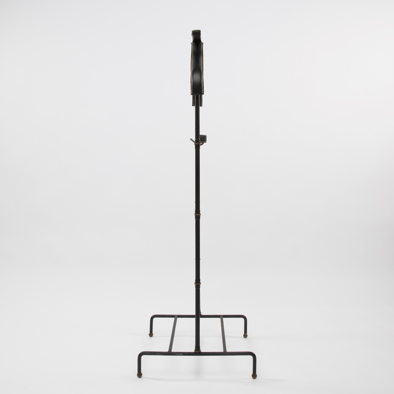 Mute Valet by Jacques Adnet - img09