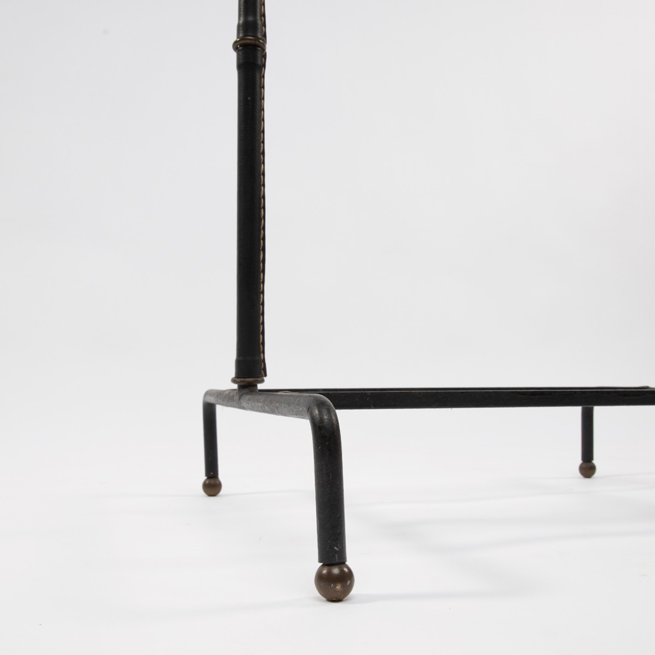 Mute Valet by Jacques Adnet - img07