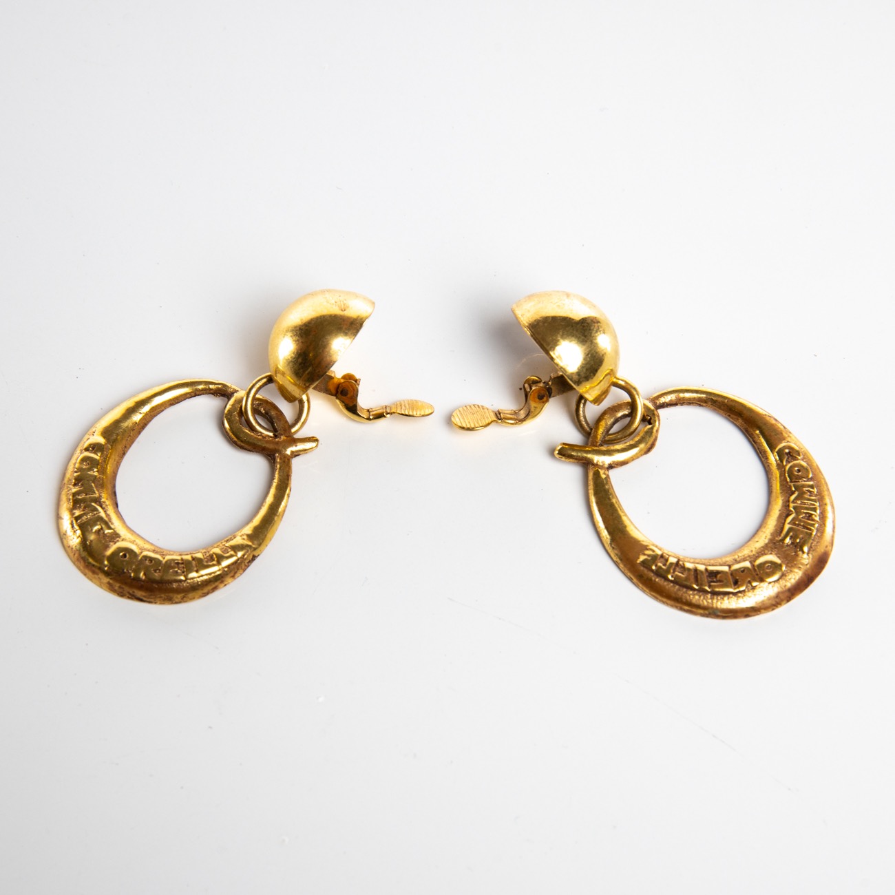 O comme oreille pair of earrings in gilded bronze Line Vautrin France - 04