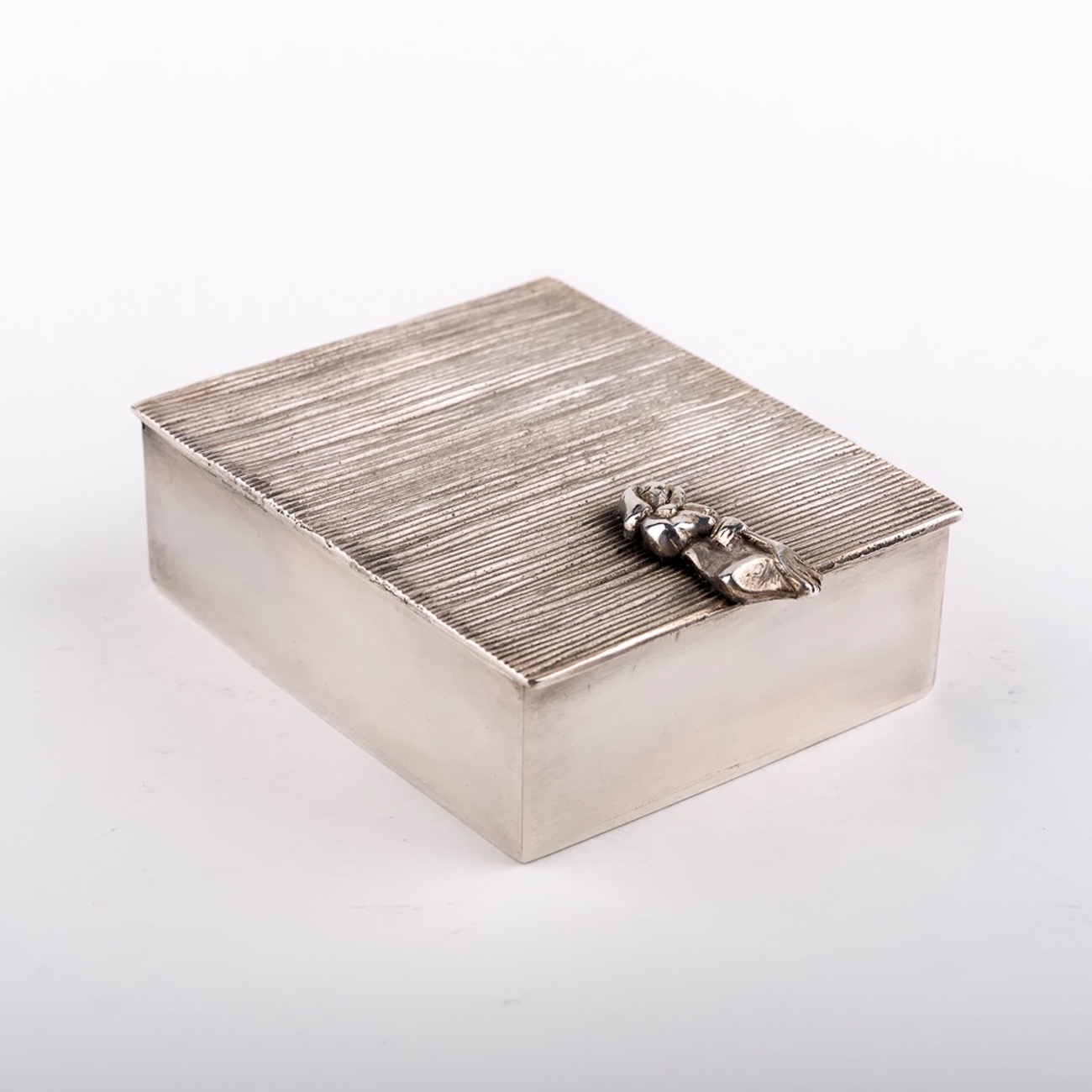 Line Vautrin 'La Balayeuse Du Sacré Coeur' Silvered Bronze Box - 01