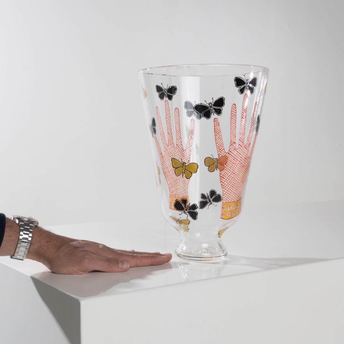 COUF04_04 Farfalle vase cold-painted enamel SALIR series Piero Fornasetti -10
