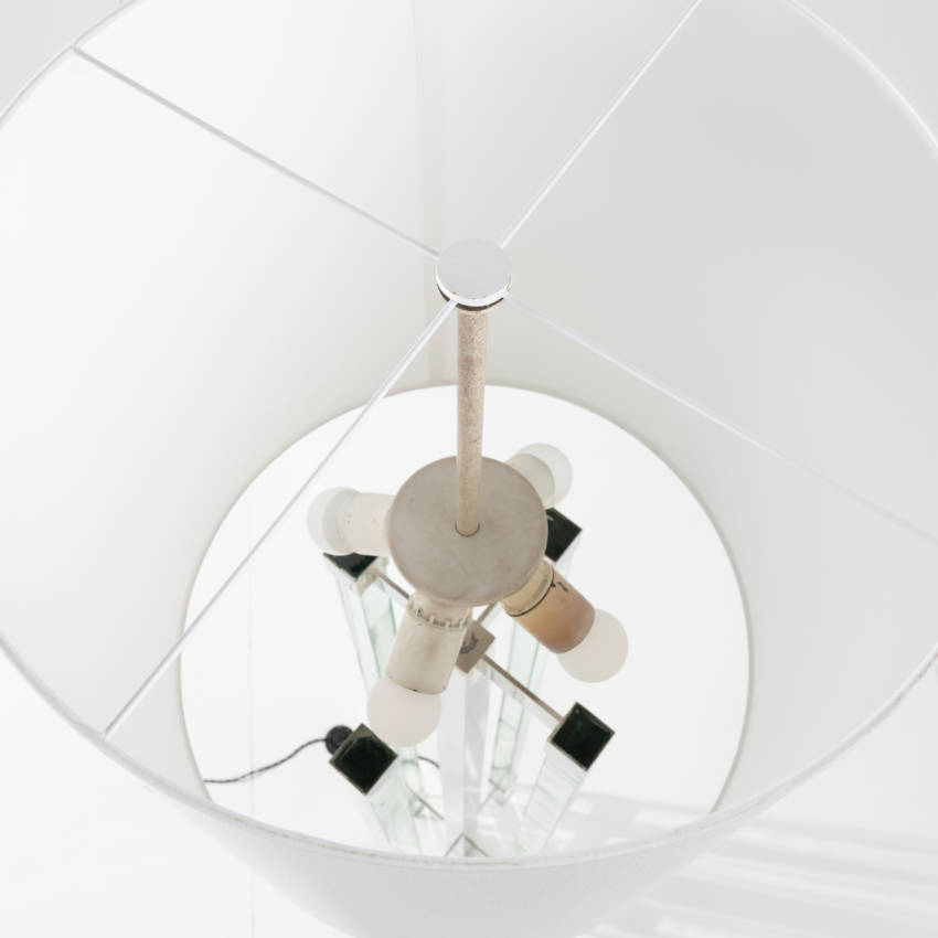 UF04_25 Floorlamp model 2576, white shantung shade - ground crystal glass columns Max Ingrand Fontana Arte -2
