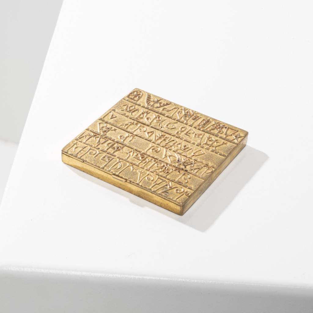 The Armenian alphabet powder compact in gilded bronze Line Vautrin