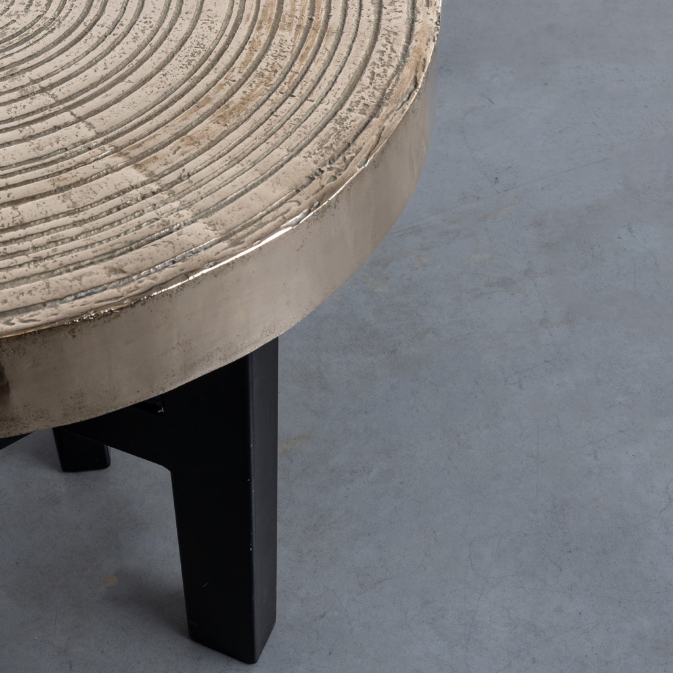 Goutte d'eau (teardrop) by Ado Chale - Pair of high tables or pedestal tables in cast bronze