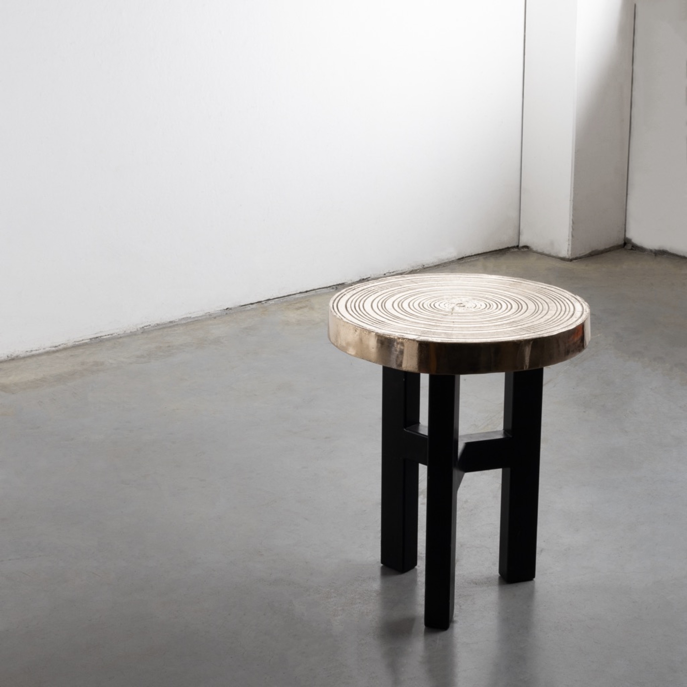 Goutte d'eau (teardrop) by Ado Chale - Pair of high tables or pedestal tables in cast bronze