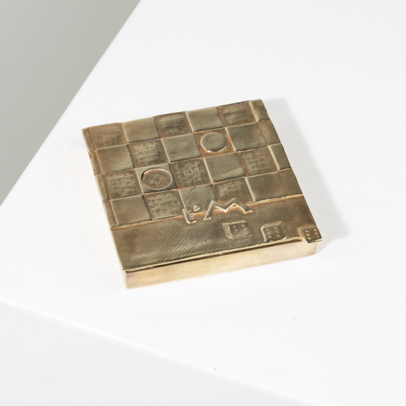 UF09_50 Je t'aime beaucoup gilt bronze compact Line Vautrin